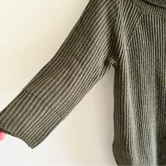 89th + MADISON sweater - Picture 6 of 9